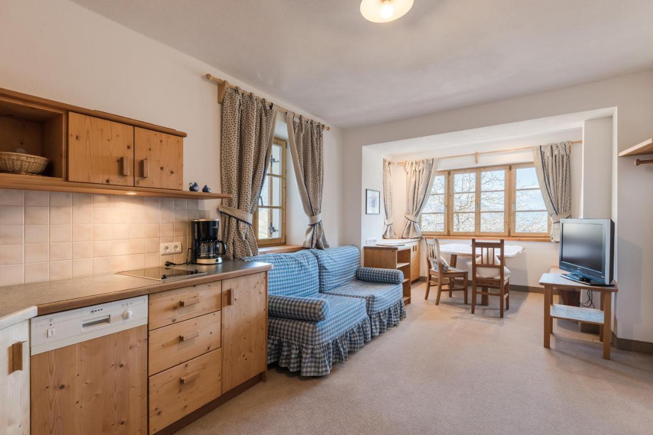 Huber Unterm Baum Apartment Лагундо Стая снимка