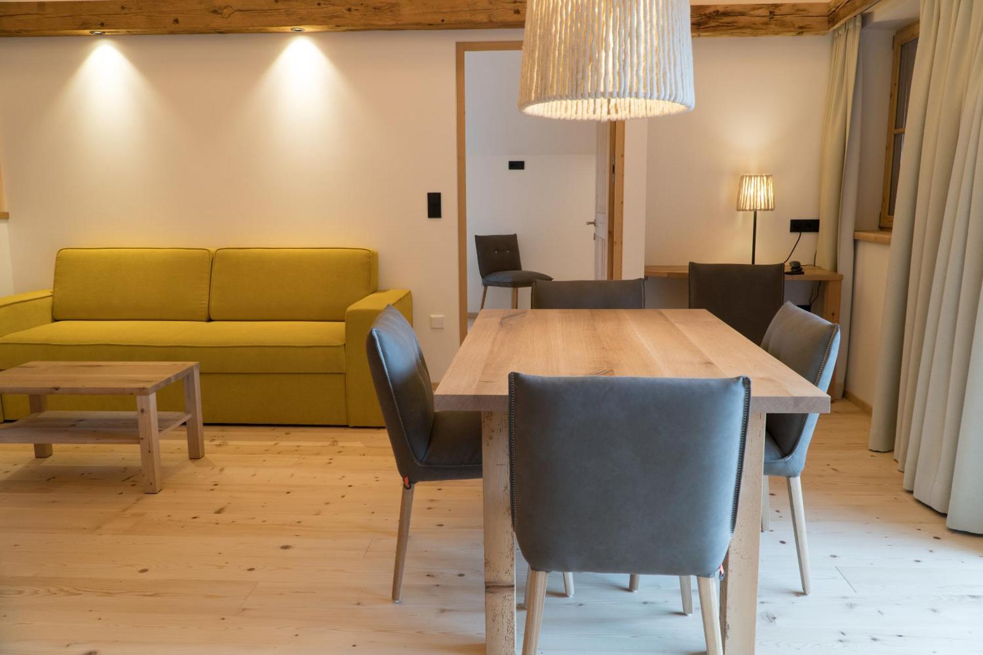 Huber Unterm Baum Apartment Лагундо Стая снимка