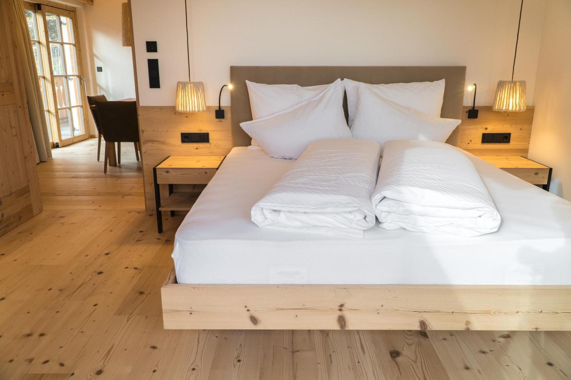 Huber Unterm Baum Apartment Лагундо Стая снимка