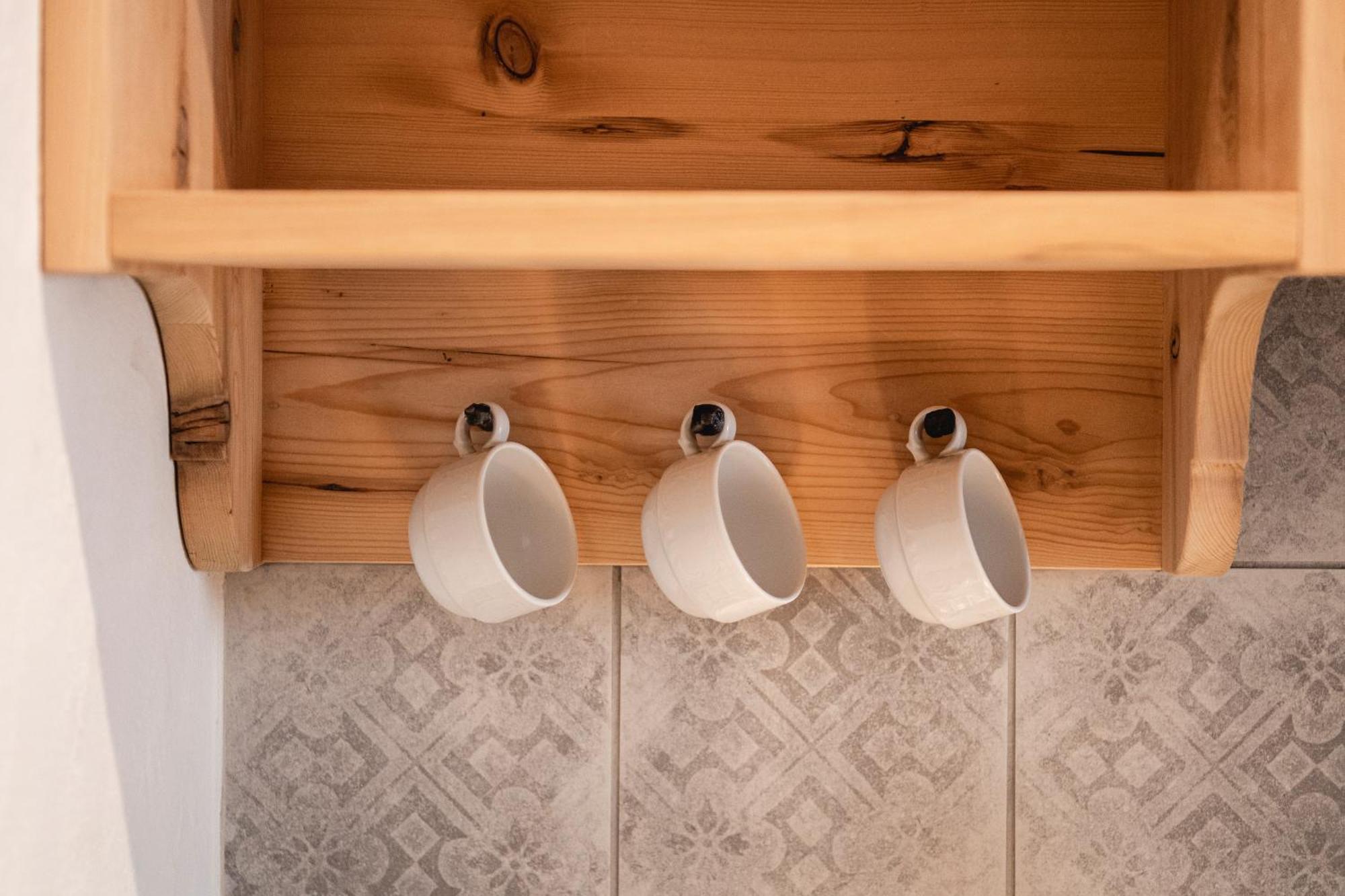 Huber Unterm Baum Apartment Лагундо Стая снимка